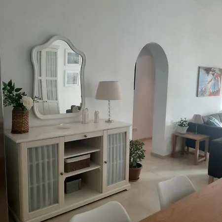 Frente A La Playa.solo Cruzar La Calle Апартаменти Естепона