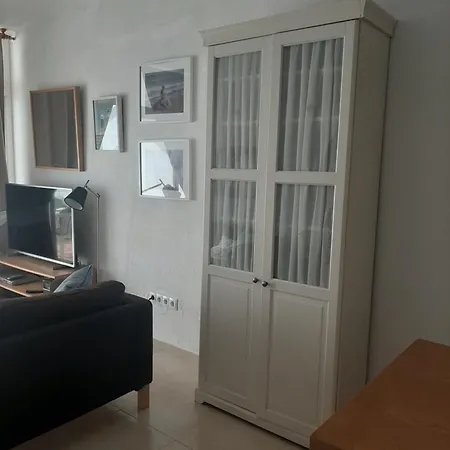 Frente A La Playa.solo Cruzar La Calle * Estepona