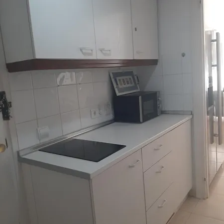 Frente A La Playa.solo Cruzar La Calle