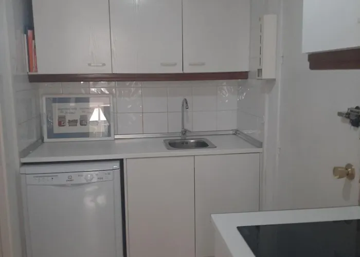 Apartman Frente A La Playa.solo Cruzar La Calle Estepona